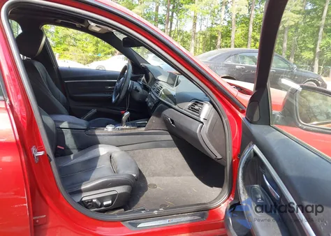 2016 BMW 328I xDrive z USA, uszkodzony, nr VIN WBA8E3G55GNT78865